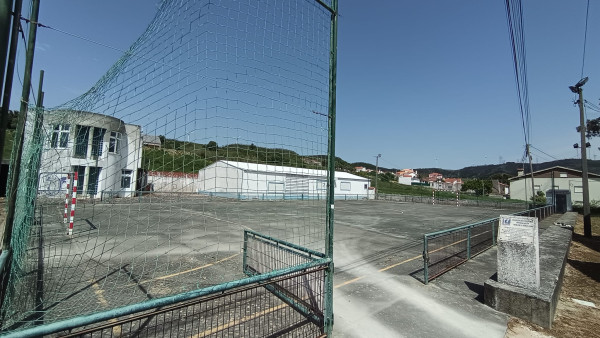 Polidesportivo descoberto da Ribeira de Matacães